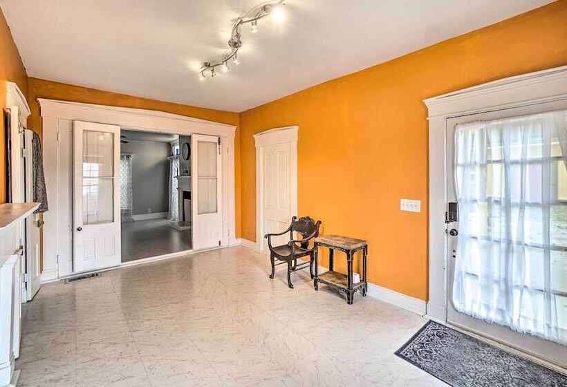 Historic Troy Home Close To Shops W/ Fire Pit