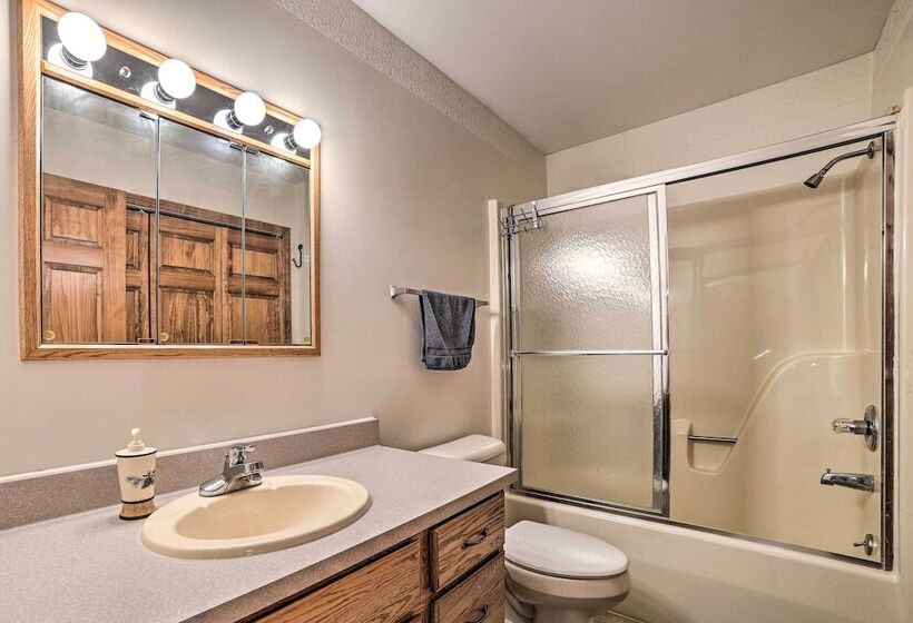 Inviting Lake Vue Lodge Home W/ Fire Pit + Deck