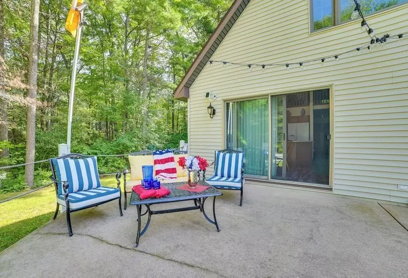 Inviting Lake Vue Lodge Home W/ Fire Pit + Deck