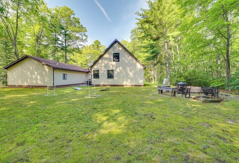 Inviting Lake Vue Lodge Home W/ Fire Pit + Deck