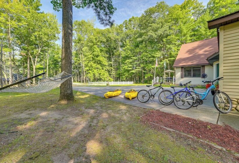 Inviting Lake Vue Lodge Home W/ Fire Pit + Deck