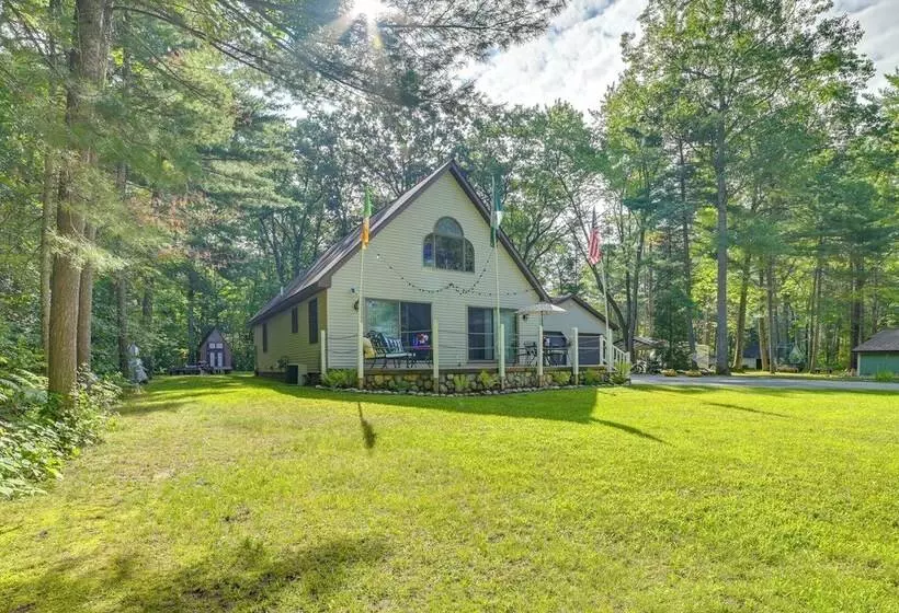 Inviting Lake Vue Lodge Home W/ Fire Pit + Deck