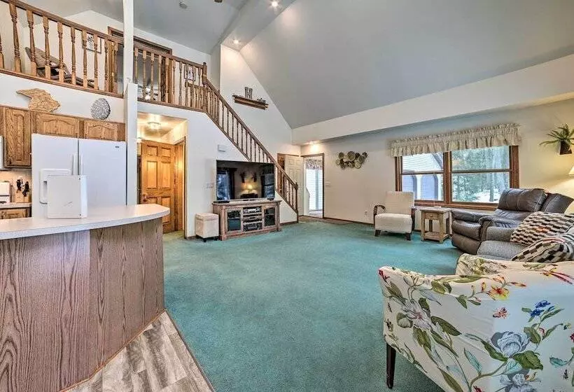 Inviting Lake Vue Lodge Home W/ Fire Pit + Deck