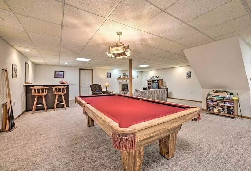 Inviting Lake Vue Lodge Home W/ Fire Pit + Deck