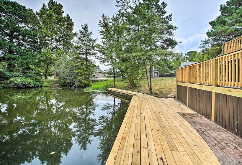 2 Tier Deck & Boat Parking: Lake Hamilton Home