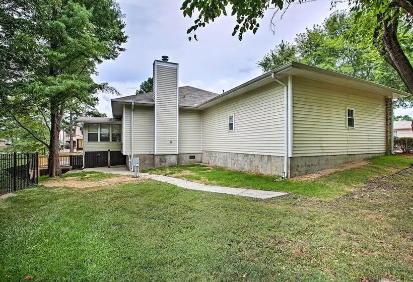 2 Tier Deck & Boat Parking: Lake Hamilton Home