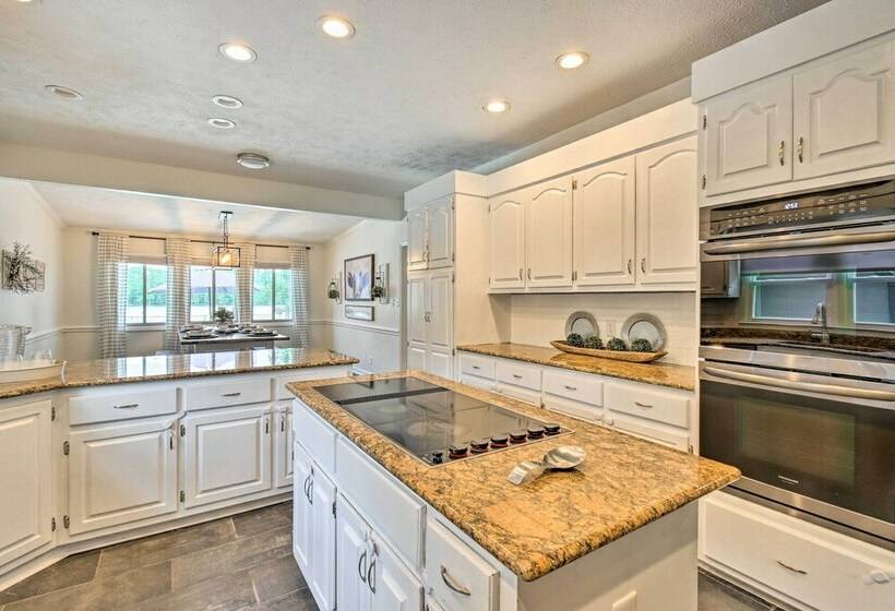 Lakefront Parkton Home: Pool & Fishing Dock!