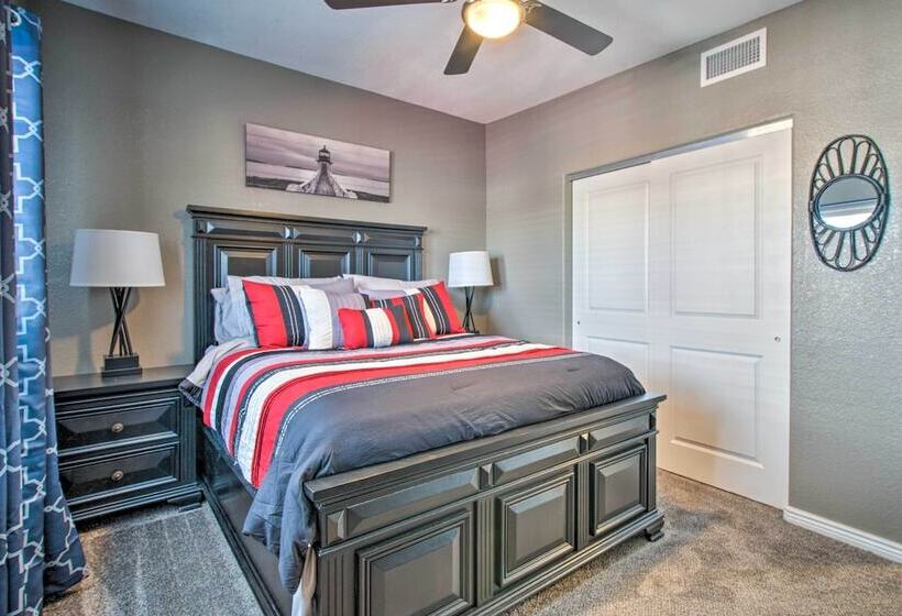 Modern El Paso Home W/ Backyard & Fire Pit!