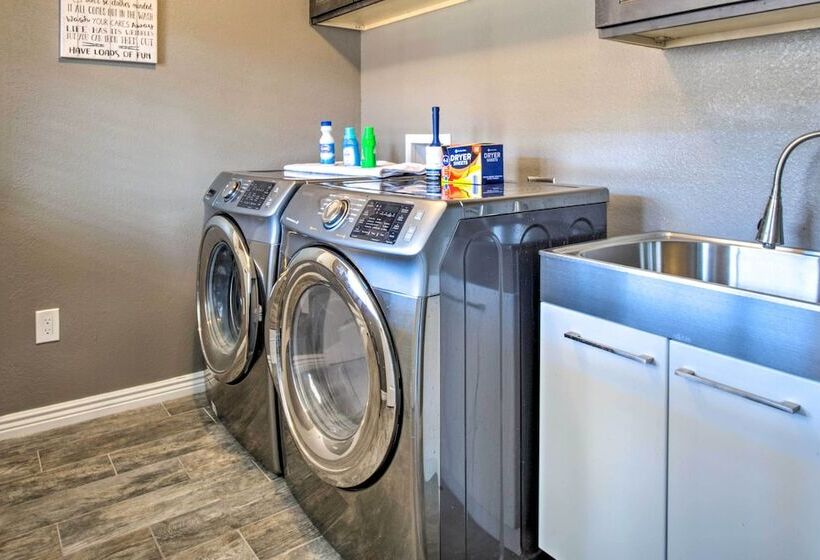 Modern El Paso Home W/ Backyard & Fire Pit!