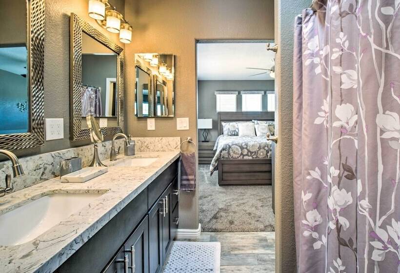 Modern El Paso Home W/ Backyard & Fire Pit!