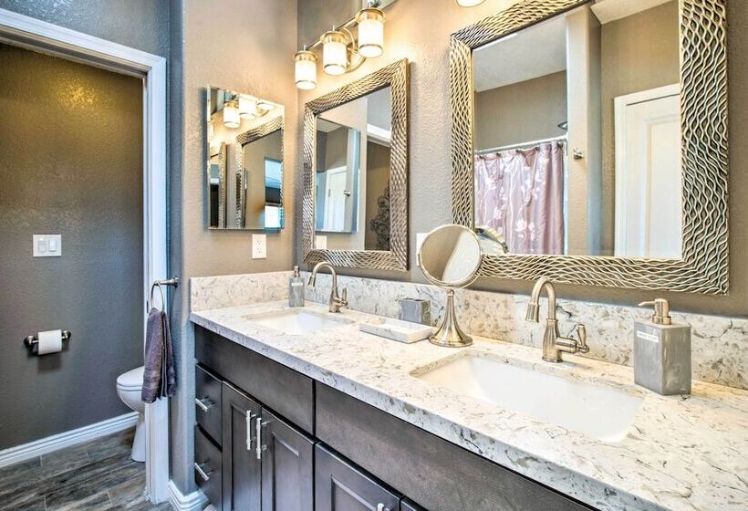 Modern El Paso Home W/ Backyard & Fire Pit!