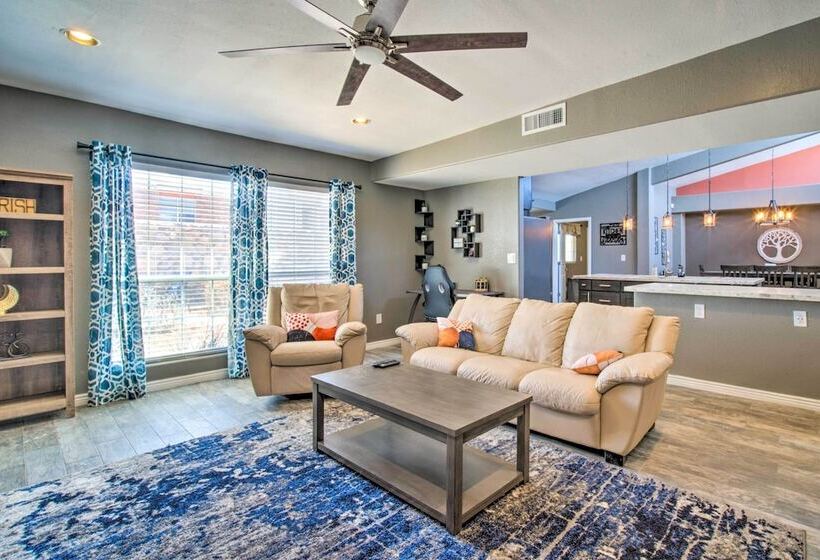 Modern El Paso Home W/ Backyard & Fire Pit!