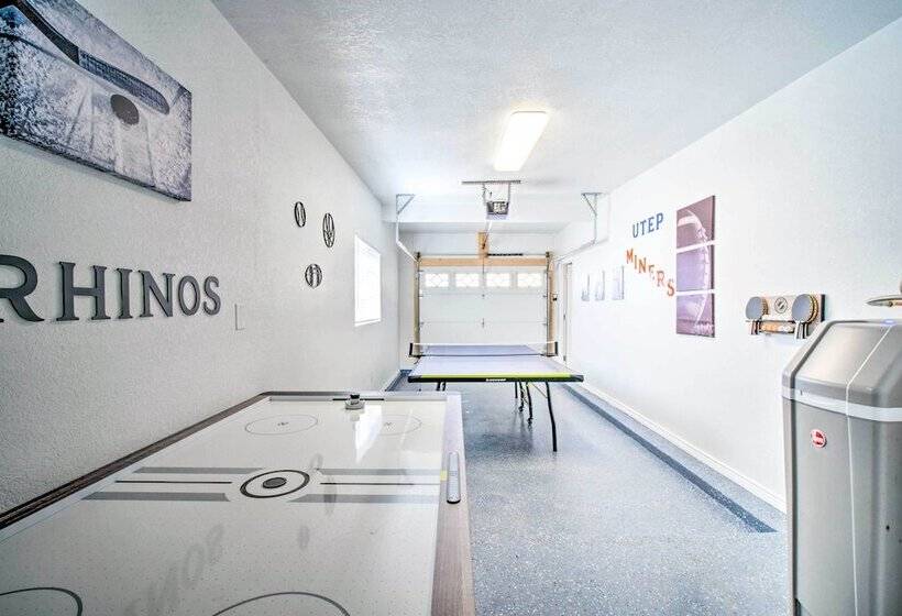 Modern El Paso Home W/ Backyard & Fire Pit!