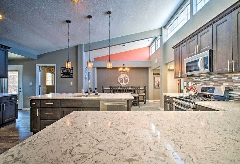 Modern El Paso Home W/ Backyard & Fire Pit!