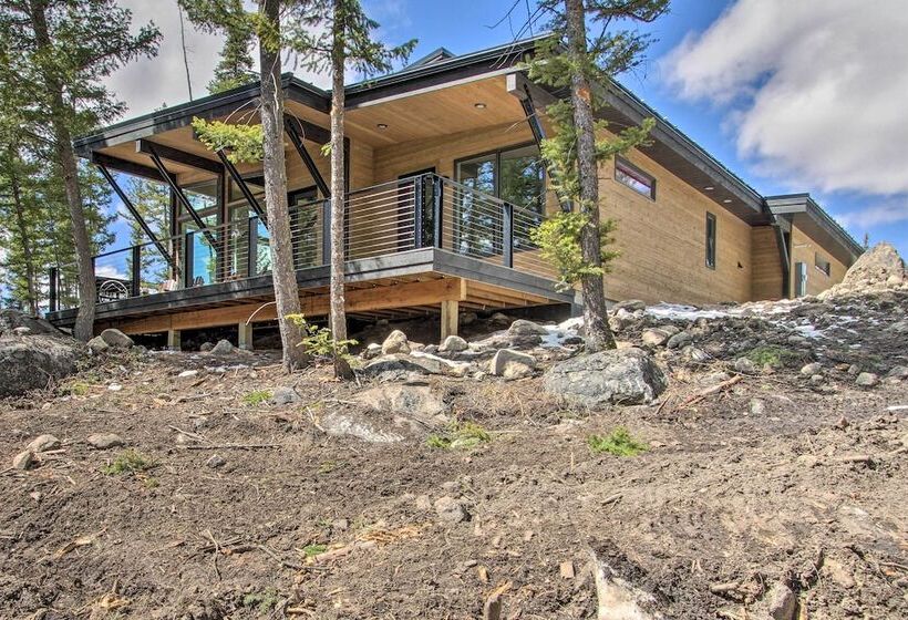 Modern & Newly Built Cabin: Ski, Fish, Hike!