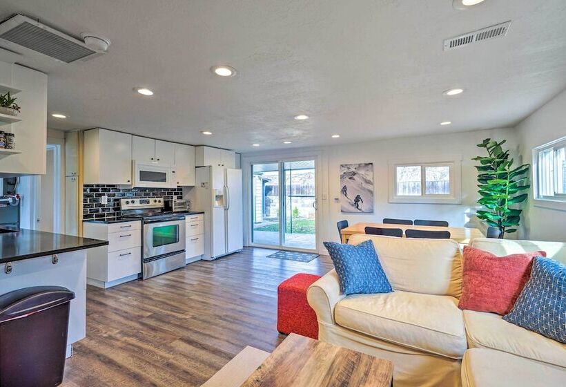 Modern Utah Home W/ Private Hot Tub