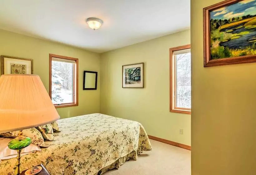 Mountaintop Ellicottville Home: 7 Mi To Ski Resort