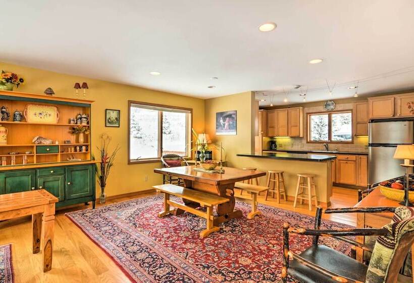 Mountaintop Ellicottville Home: 7 Mi To Ski Resort