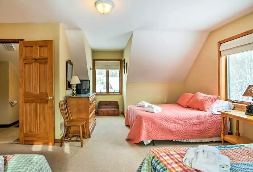 Mountaintop Ellicottville Home: 7 Mi To Ski Resort