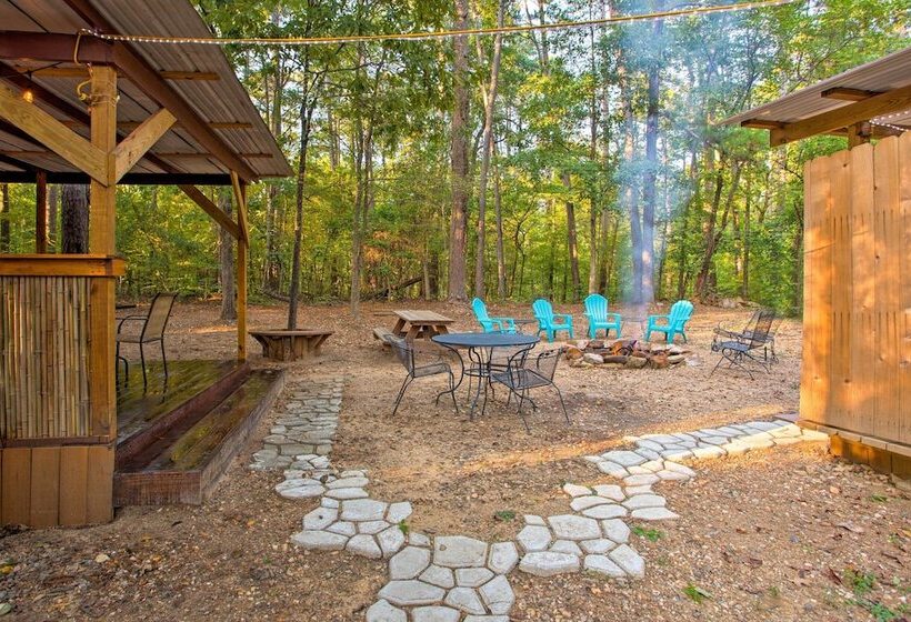 Broken Bow Cabin W/ Hot Tub: 3 Mi To Lake/overlook