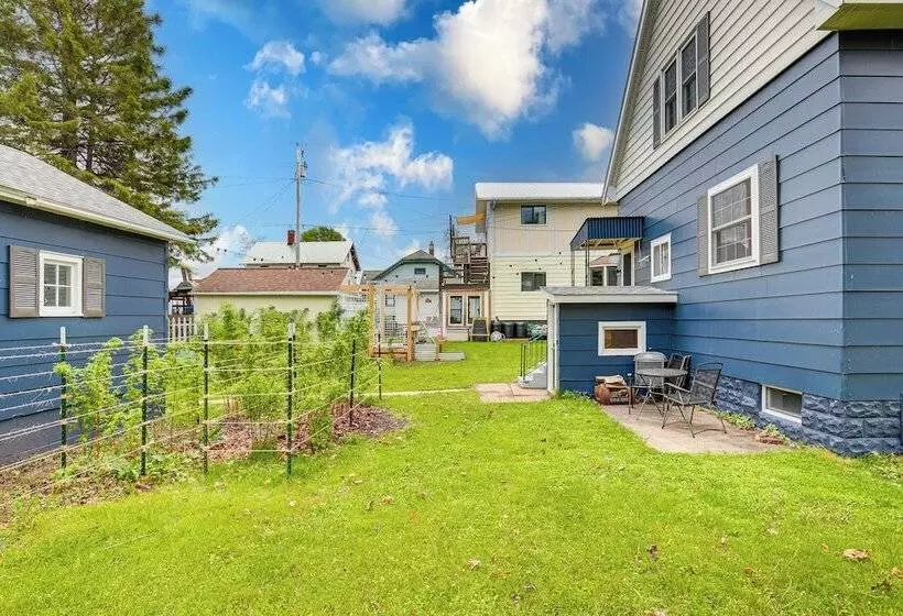 Ontonagon Home W/ Fire Pit   Steps To Beach!