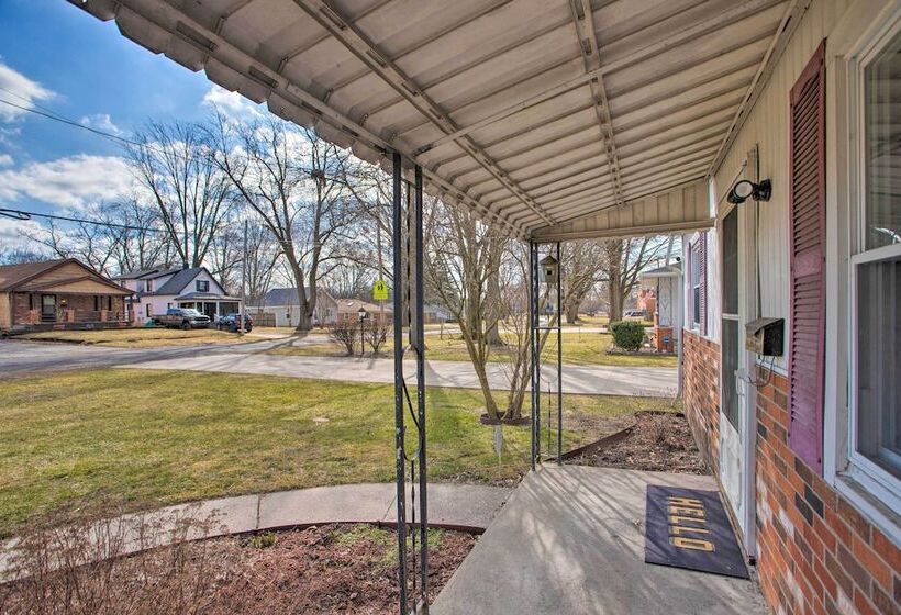 Peaceful Cottage ~ 8 Mi To Downtown Toledo!