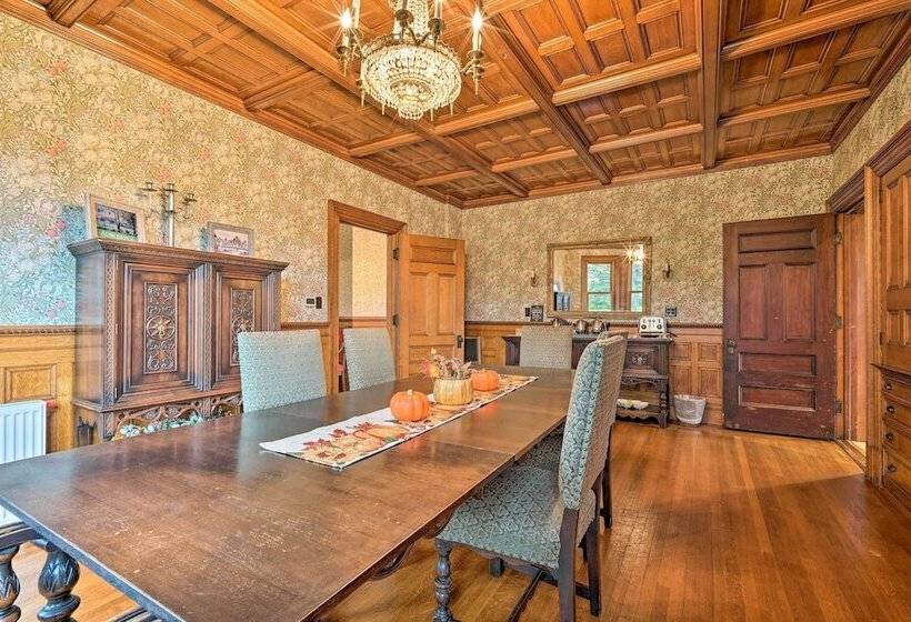 Pet Friendly Moriah Homestead W/ Fire Pit!