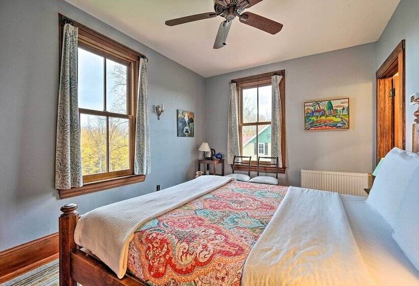 Pet Friendly Moriah Homestead W/ Fire Pit!