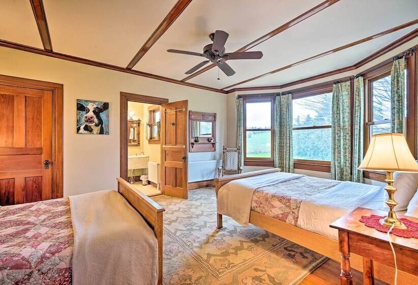 Pet Friendly Moriah Homestead W/ Fire Pit!