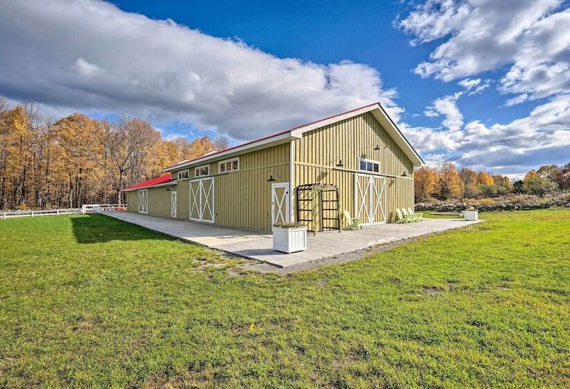 Pet Friendly Moriah Homestead W/ Fire Pit!