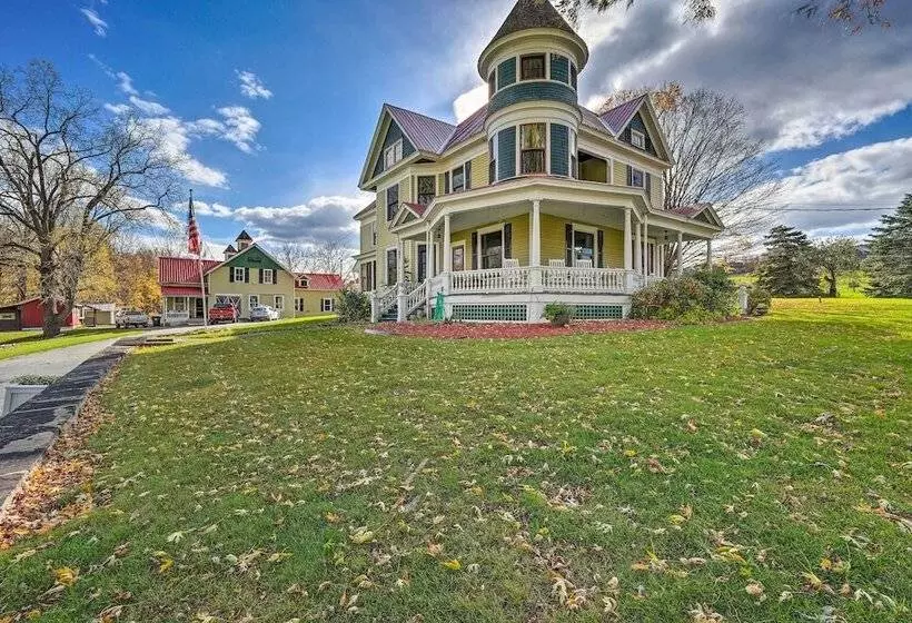 Pet Friendly Moriah Homestead W/ Fire Pit!