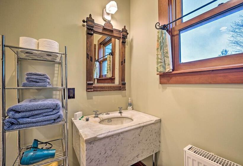 Pet Friendly Moriah Homestead W/ Fire Pit!