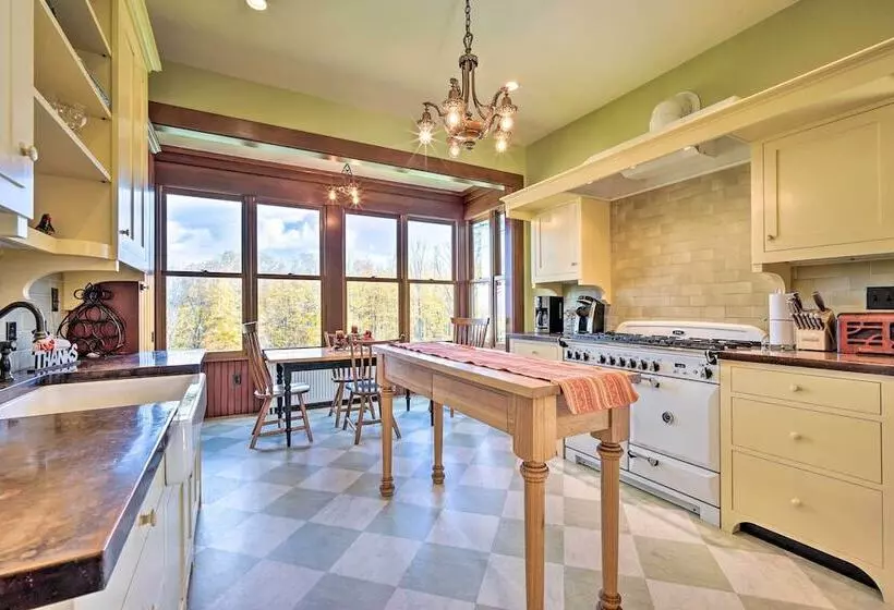 Pet Friendly Moriah Homestead W/ Fire Pit!