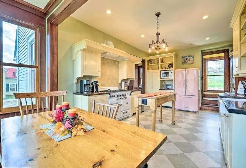 Pet Friendly Moriah Homestead W/ Fire Pit!