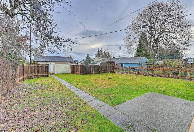 Port Angeles Retreat   1 Mi To Downtown!