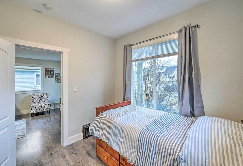 Port Angeles Retreat   1 Mi To Downtown!