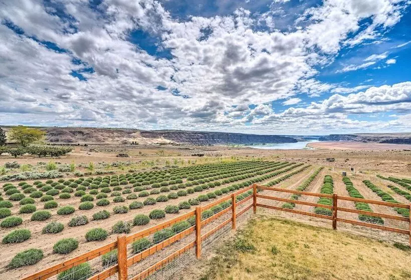 Quincy Home On Lavender Farm W/ River Views!