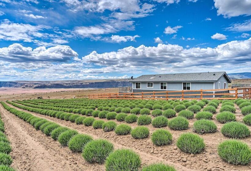 Quincy Home On Lavender Farm W/ River Views!
