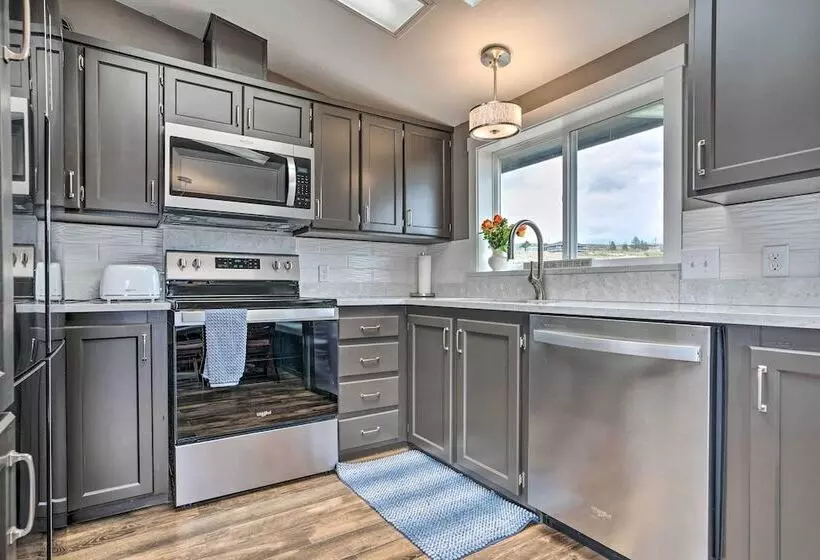 Quincy Home On Lavender Farm W/ River Views!