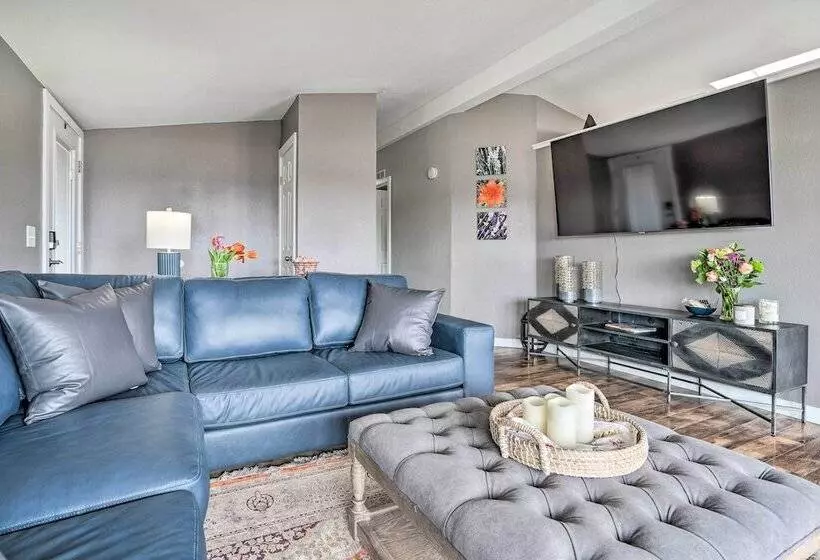 Quincy Home On Lavender Farm W/ River Views!