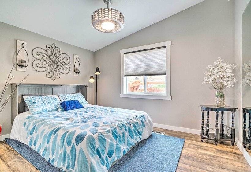 Quincy Home On Lavender Farm W/ River Views!