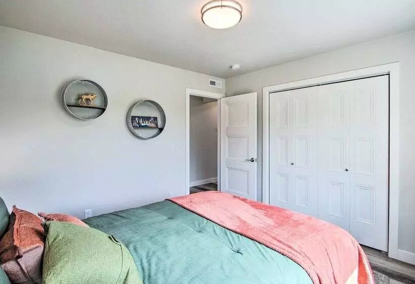 Red Lodge Home W/ Patio ~ 1 Mi From Downtown!