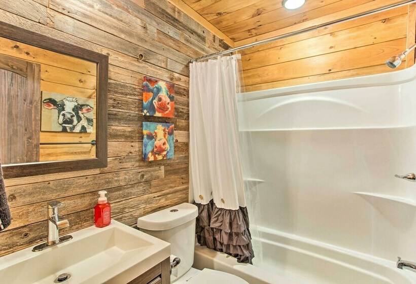 Rustic Gordonville Cabin W/ Shared Fire Pit!