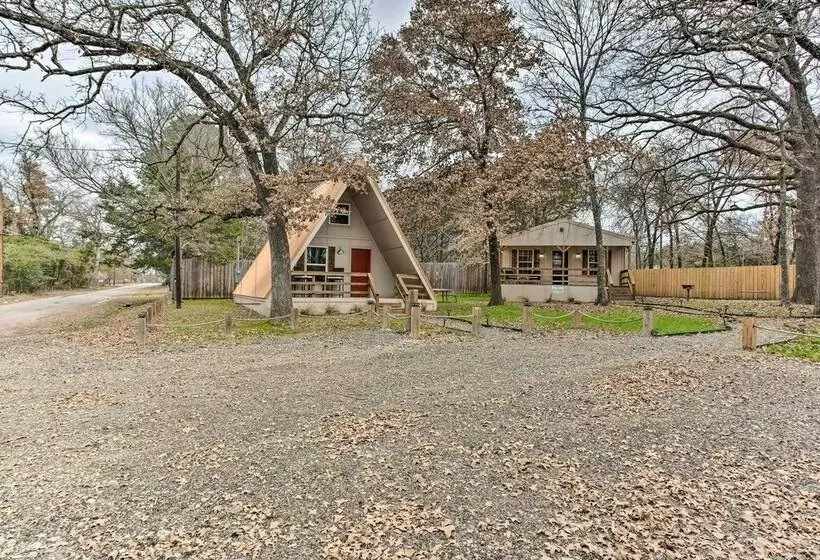 Rustic Gordonville Cabin W/ Shared Fire Pit!