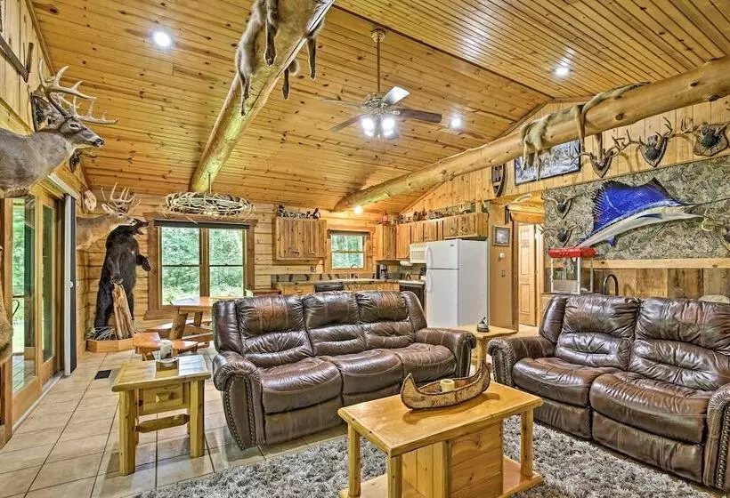 Scenic Cabin On 2 Acres Near Lake Holcombe Marina!