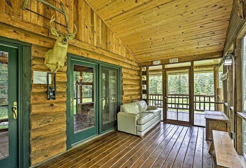 Scenic Cabin On 2 Acres Near Lake Holcombe Marina!