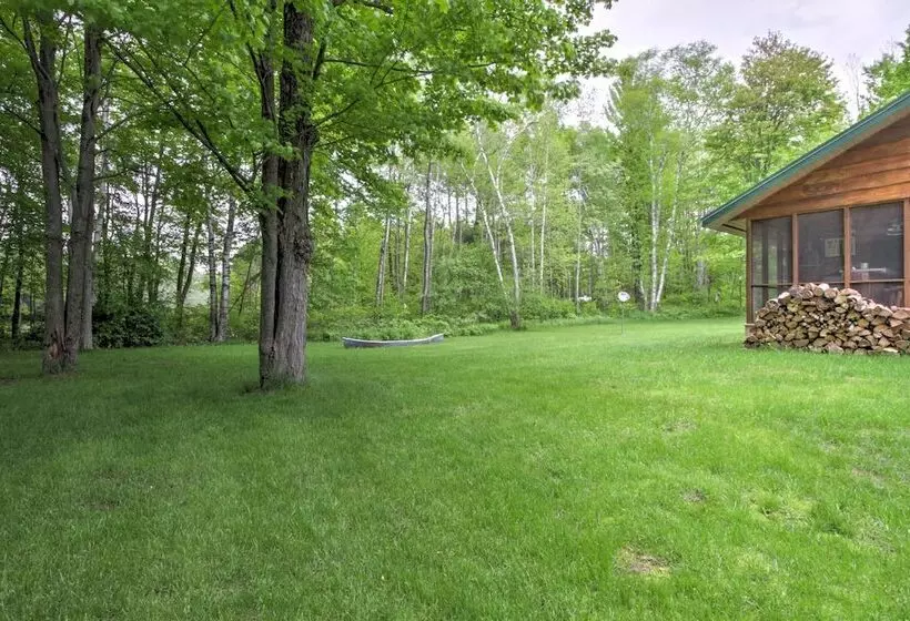 Scenic Cabin On 2 Acres Near Lake Holcombe Marina!
