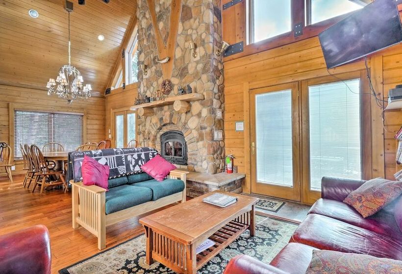 Spacious Fairplay Cabin W/ Deck & Dry Sauna!