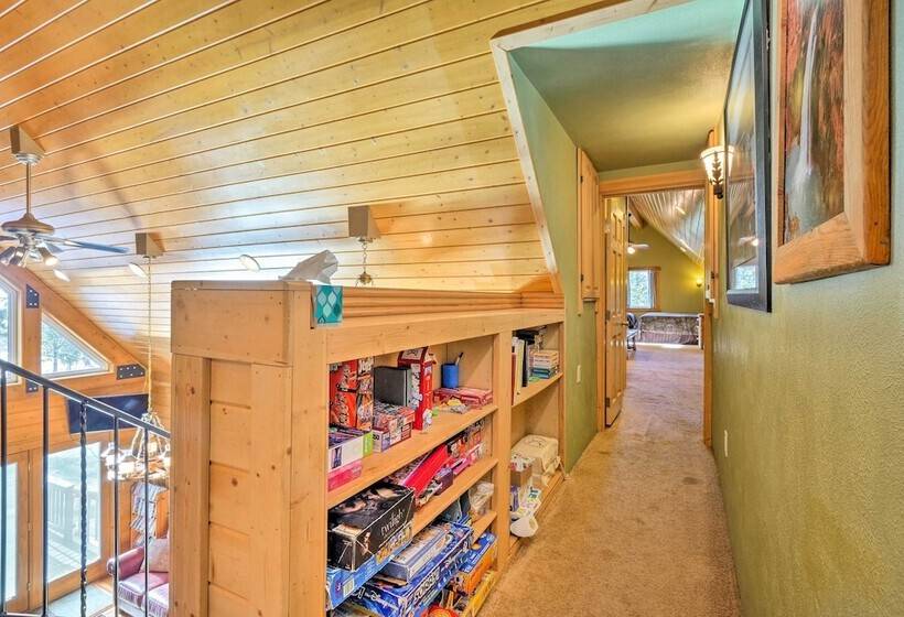 Spacious Fairplay Cabin W/ Deck & Dry Sauna!