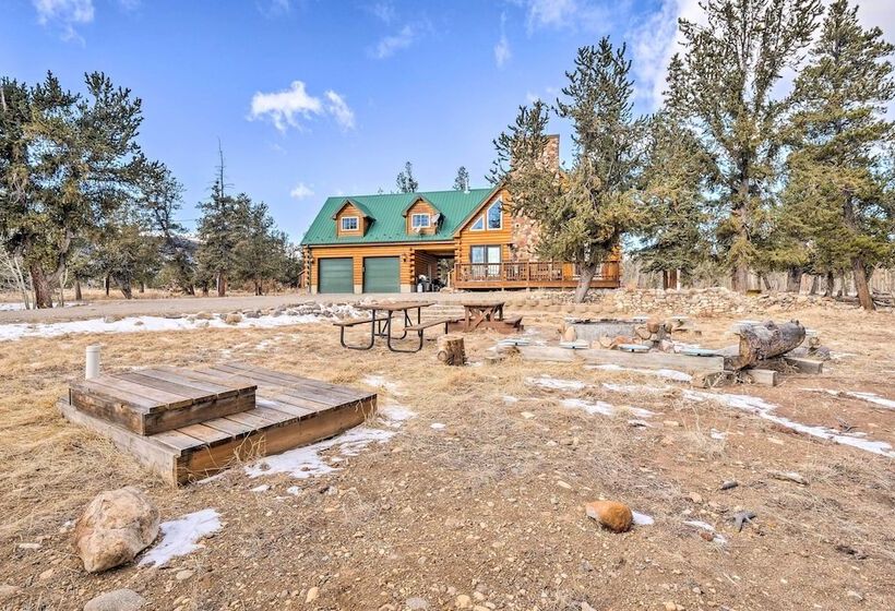 Spacious Fairplay Cabin W/ Deck & Dry Sauna!